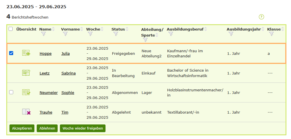 Externe Ausbilder - Azubi im Berichtsheft auswählen - Schnellansicht_de.png